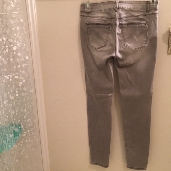White House Black Market Jeans - Picture 4 of 4